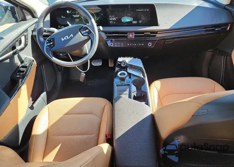 2023 Kia Ev6 Light z USA, uszkodzony, nr VIN KNDC3DLC8P5150453